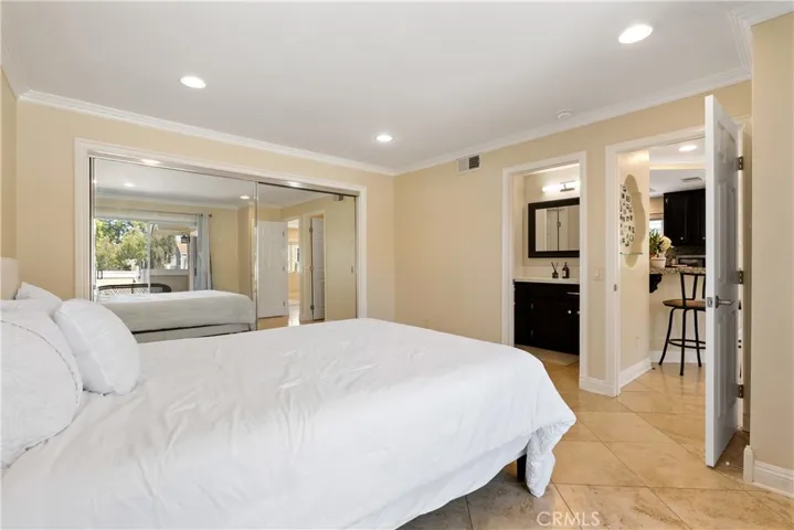 18 Laurel, Aliso Viejo, California 92656