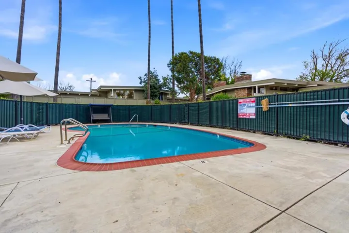 3909 Middlefield Road F, Palo Alto, California 94303