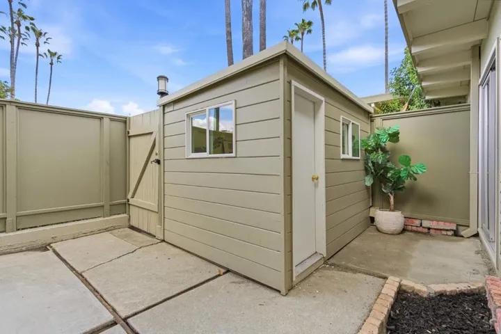 3909 Middlefield Road F, Palo Alto, California 94303