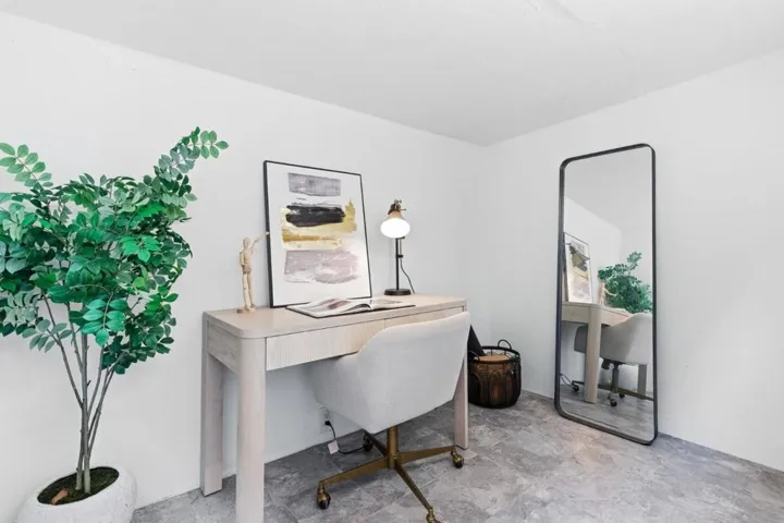 3909 Middlefield Road F, Palo Alto, California 94303