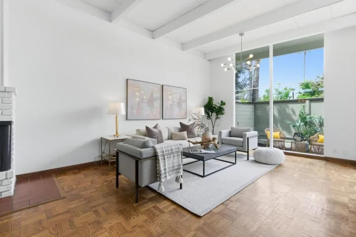 3909 Middlefield Road F, Palo Alto, California 94303