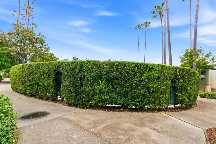 3909 Middlefield Road F, Palo Alto, California 94303