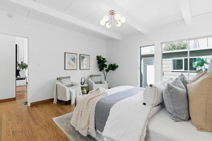 3909 Middlefield Road F, Palo Alto, California 94303