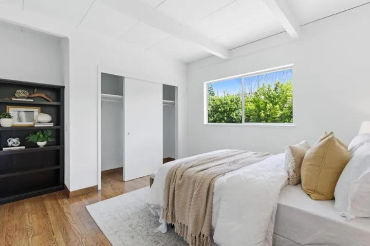3909 Middlefield Road F, Palo Alto, California 94303