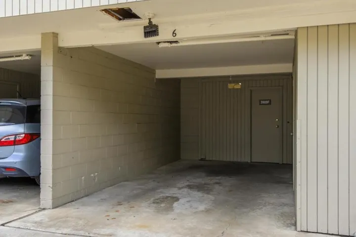 3909 Middlefield Road F, Palo Alto, California 94303