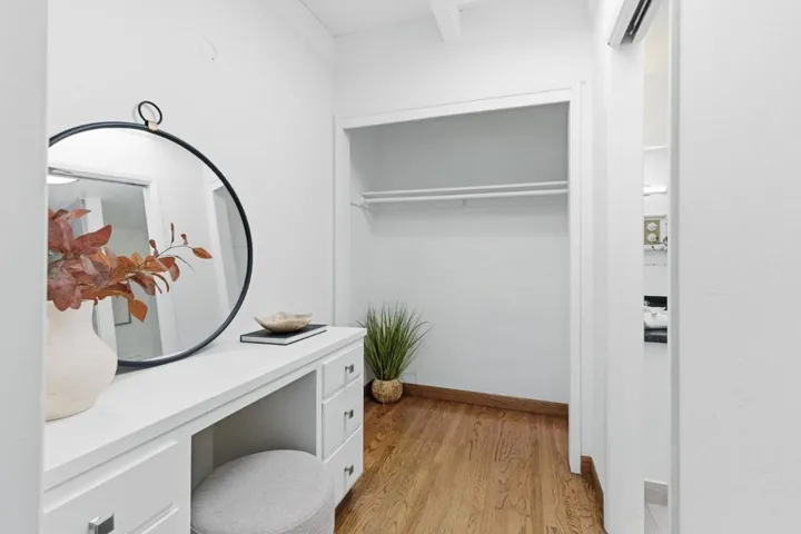 3909 Middlefield Road F, Palo Alto, California 94303