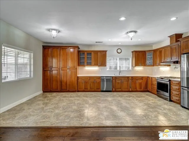 Kitchen 1