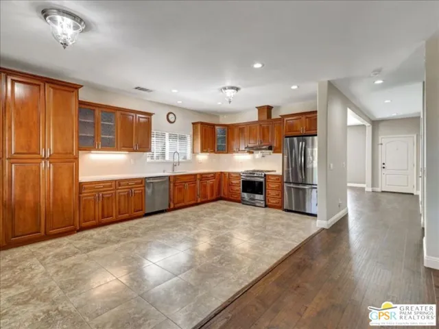 Kitchen 2