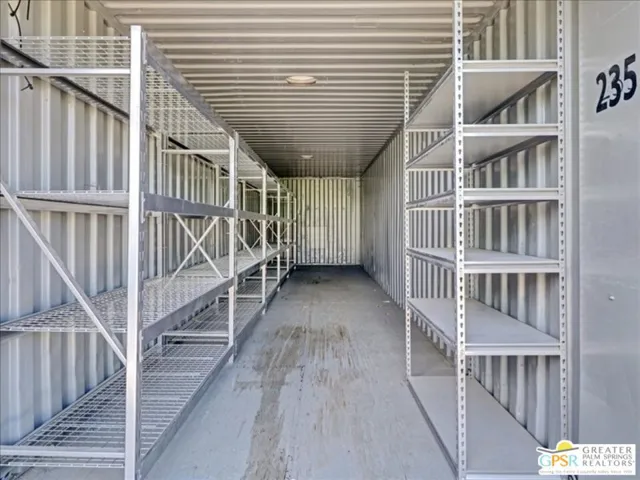 40 Foot Interior