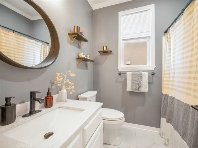 Downstairs full bathroom