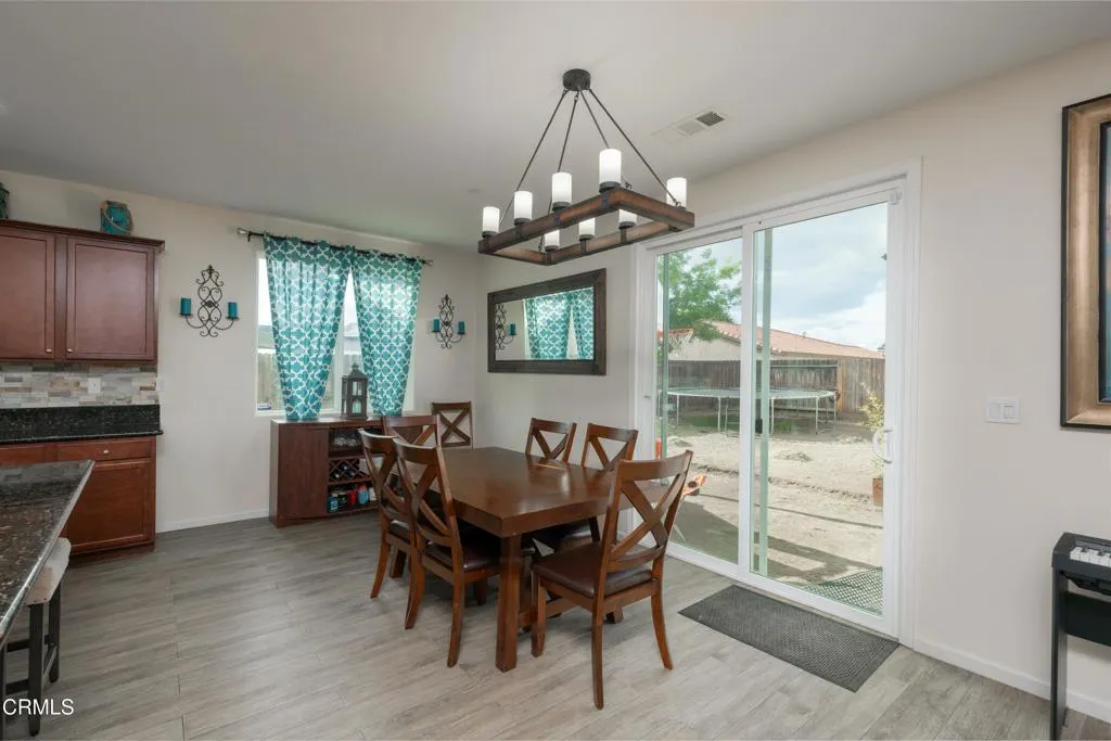 14_dining_room