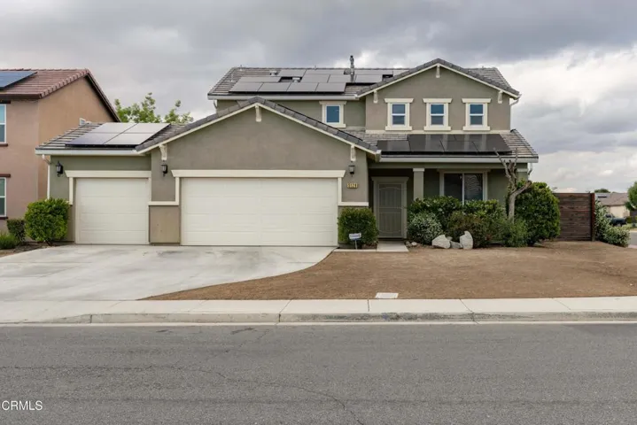 08_front_exterior_6