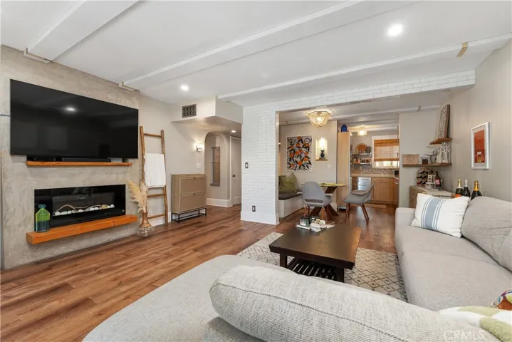4807 Beck 2, Valley Village, California 91601