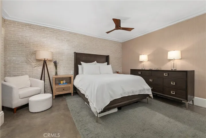 Primary suite