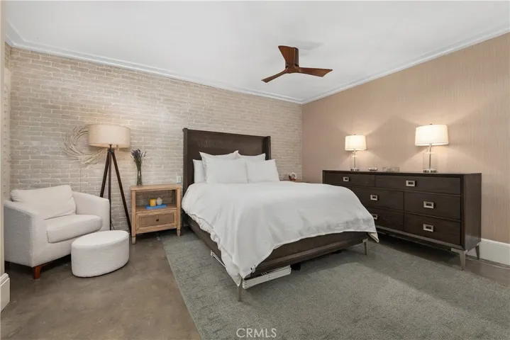 Primary suite