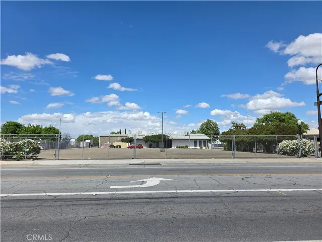 1445 Tuolumne, Fresno, California 93706