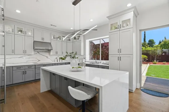 14302 Lora Drive, Los Gatos, California 95032