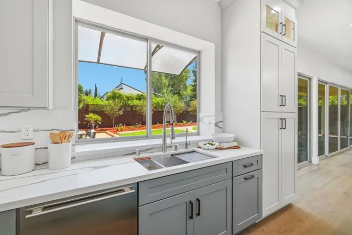 14302 Lora Drive, Los Gatos, California 95032