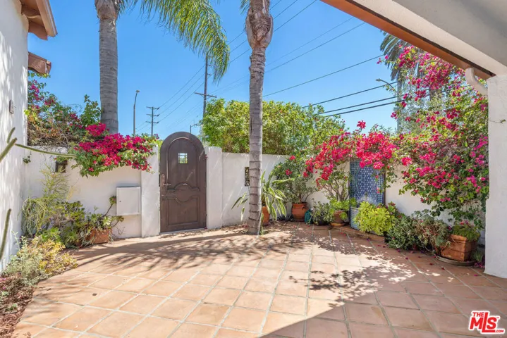 Featuring A Fabulous Wall Foun