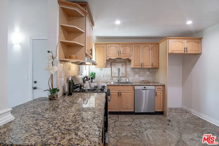 4925 Indian Wood Road 474, Culver City, California 90230