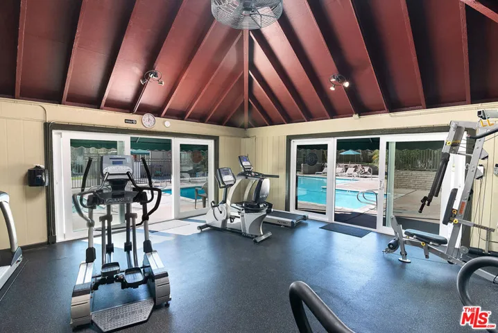 4925 Indian Wood Road 474, Culver City, California 90230