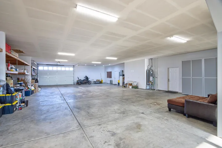44-Garage