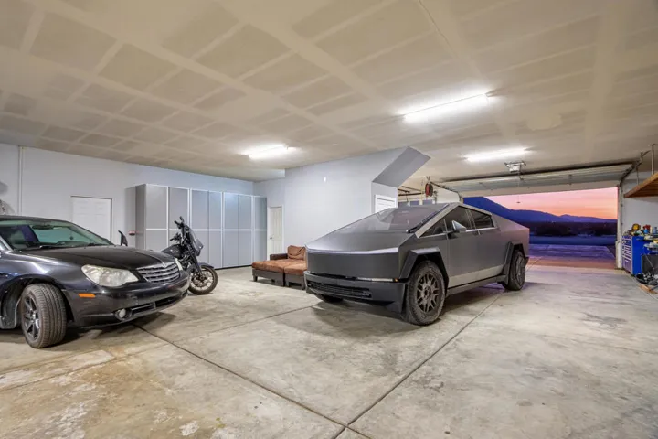 53-Garage