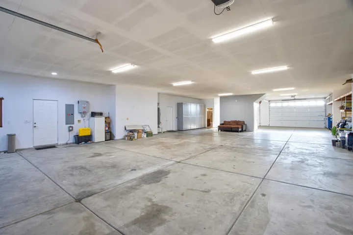 42-Garage