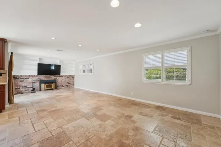 6620 Thames Drive, Gilroy, California 95020