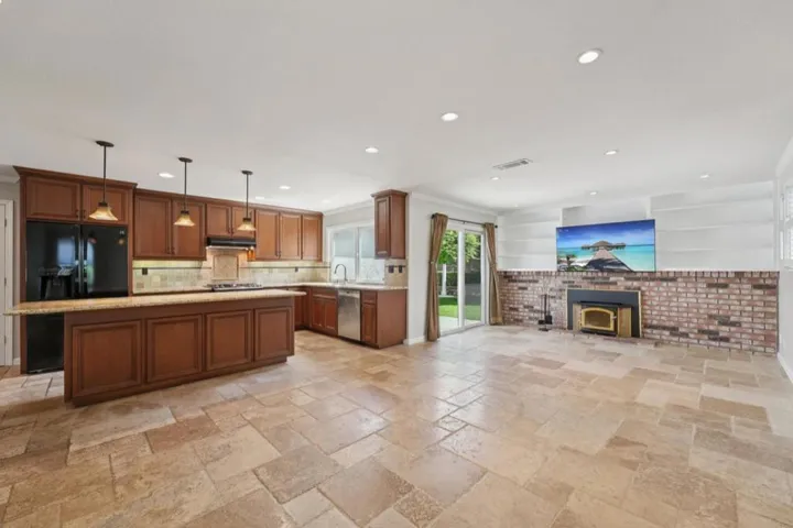 6620 Thames Drive, Gilroy, California 95020