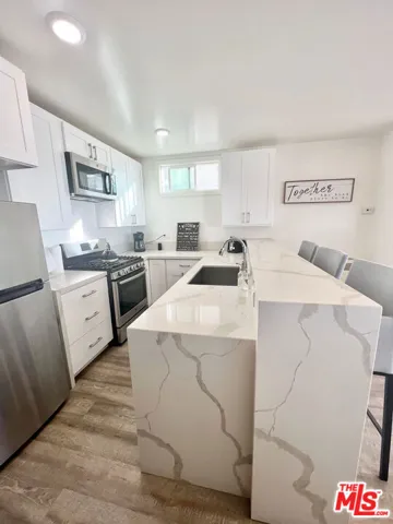 1836 The Strand, Hermosa Beach, California 90254