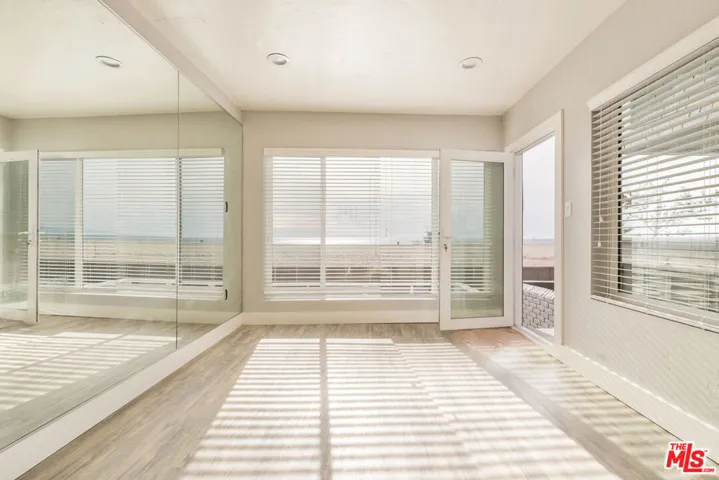 1836 The Strand, Hermosa Beach, California 90254