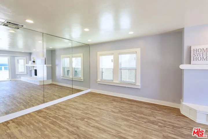 1836 The Strand, Hermosa Beach, California 90254