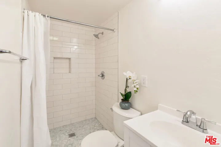 1836 The Strand, Hermosa Beach, California 90254