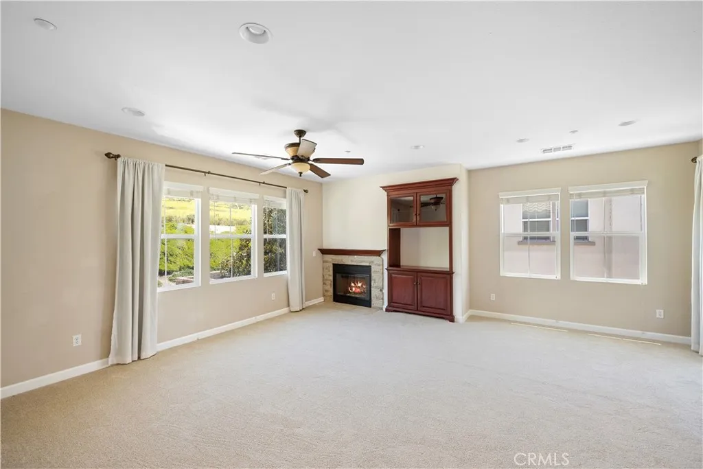 15659 Vista Way 100, Lake Elsinore, California 92532 — photo 5