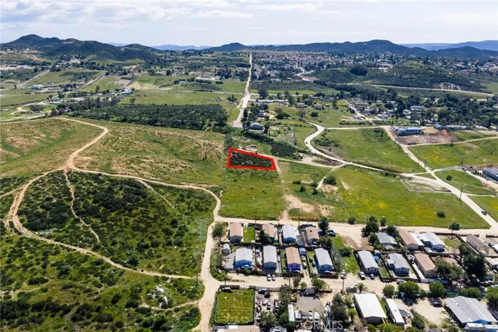 Outline is to indicate approximate lot lines only.