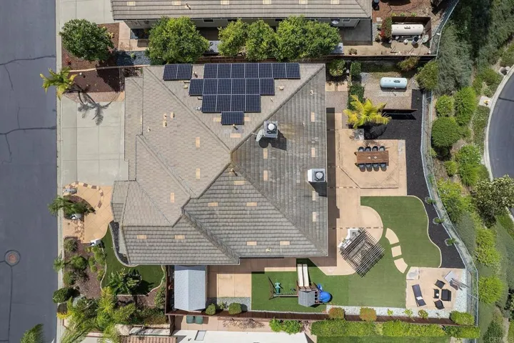 27853 Dogwood Gln, Escondido, California 92026