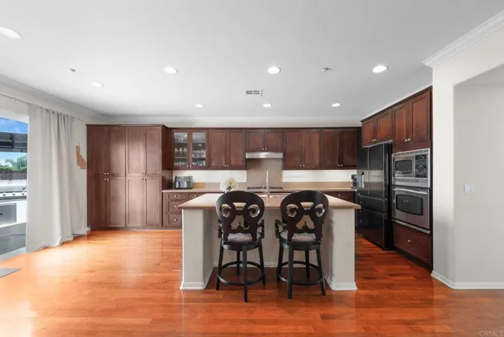 27853 Dogwood Gln, Escondido, California 92026