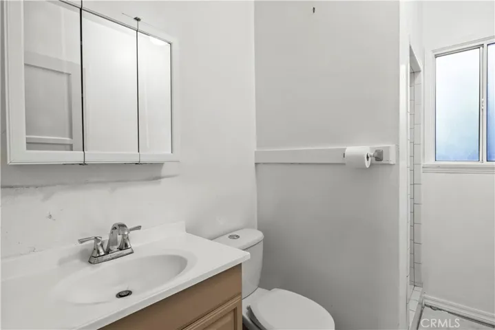 Bathroom vanity