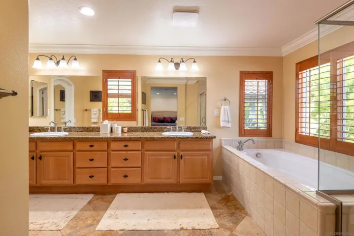Primary Bath/Spa