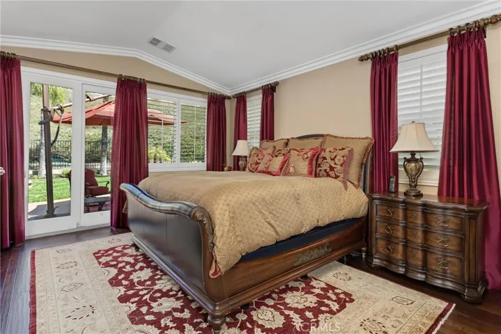 Primary suite