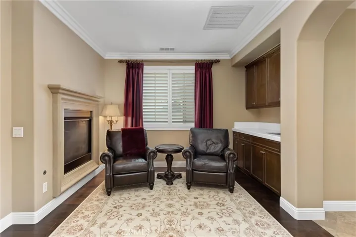 Primary suite sitting area