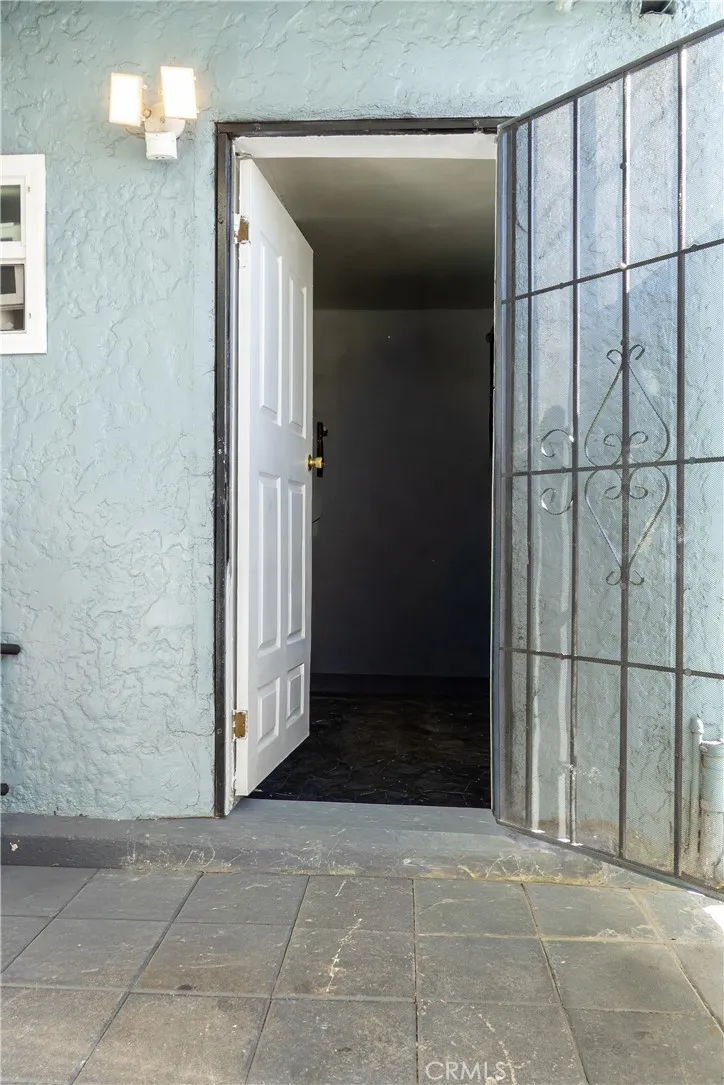 Bonus Room Entry