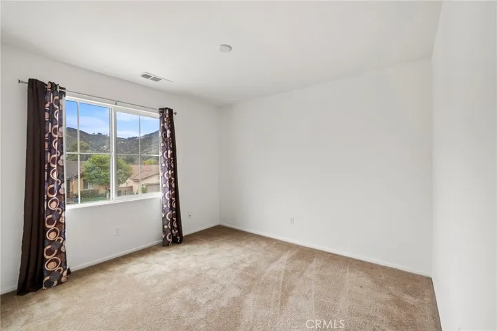Room #3--Upgraded Mirrored Wardrobe & Ceiling Fan