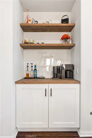 Coffee bar