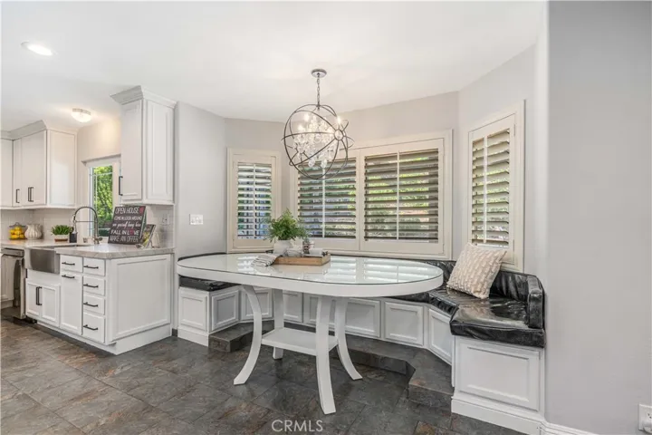 cozy breakfast nook