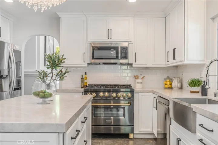 brand new stainless appliances