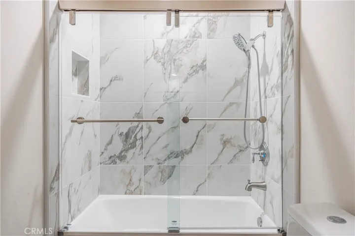 second floor hallway bath/shower