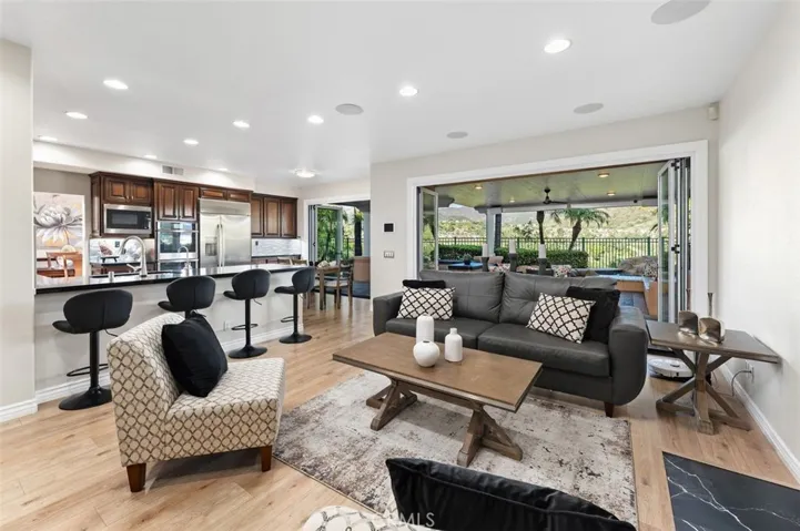 Folding glass doors to look out at those fantastic​​‌​​​​‌​​‌‌​​‌​​​‌‌​​​‌​​‌‌​​‌‌​​‌‌​​​​ views!