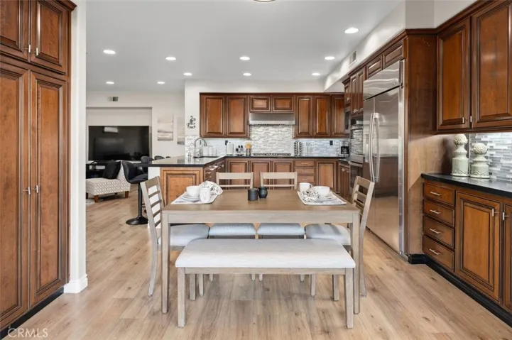 Kitchen and breakfast area open to family room